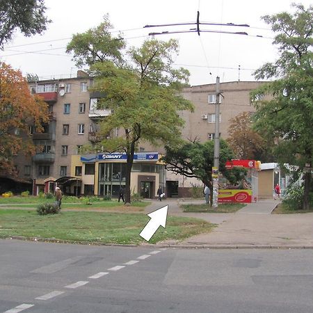 Apartment On Nezalezhnoy Ukrаiny Near Intourist Hotel Zaporizhia Екстериор снимка